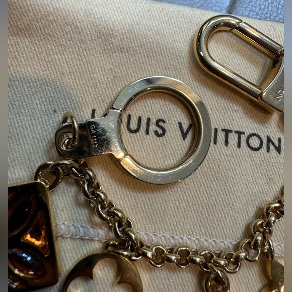 Louis Vuitton Fleur de Monogram Chain Bag Charm/ Key Ring - Picture 3 of 4